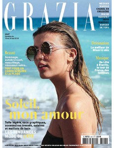 Grazia447-page-001.jpg