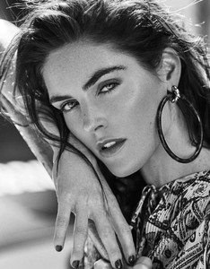 Hilary-Rhoda-Editorial03.thumb.jpg.81bd1bb8c7e09390d94b7ee0c9704c53.jpg