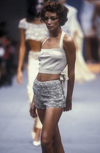 alberta-ferretti-ss-1991-5.thumb.jpg.917f747ccd4803275344e8cdc240c676.jpg