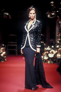 christian-dior-hc-fw-1994-12.thumb.jpg.b6eef97fa65dfd49e9d0c852bb0b4298.jpg