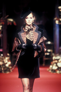 christian-dior-hc-fw-1994-7.thumb.jpg.cf455543bab66d8ba0377ecdff517b66.jpg