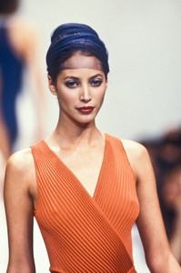 herve-leger-ss-1994-7.thumb.jpg.4db349d2434ee0898443b867ea5adc7d.jpg