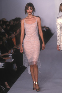 isaac-mizrahi-ss-1997-2.thumb.jpg.4b279e7415bf259875dca94857c46f56.jpg