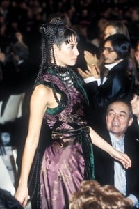 jean-paul-gaultier-fw-1994-1.thumb.jpg.ea488bd5c6e1593c20e1698e659e4d58.jpg