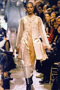 jean-paul-gaultier-ss-1994-8.thumb.jpg.e01d7d9efe729f2c28f69bf728d6287c.jpg