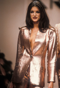 krizia-fw-1992-40.thumb.jpg.671be6ff9d7f17ab2c3227ebe2d913a4.jpg