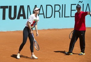 maria-sharapova-mutua-madrid-open-training-session-in-madrid-05-04-2018-1.thumb.jpg.ecc9e460bd66239c0f9d4efb4b12767e.jpg