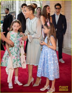 sarah-jessica-parker-ballet-twin-daughters-06.jpg