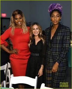 sarah-jessica-parker-laverne-cox-planned-parenthood-02.thumb.jpg.10d408402546ba06395365995199db1a.jpg