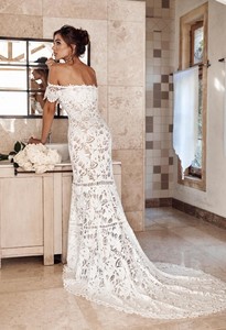 Cien-Wedding-Dress-by-Grace-Loves-Lace-1600-x-1067-5-1094x1600.jpg