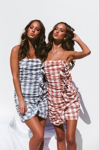 TRUE_LOVE_GINGHAM_DRESS2M4A3337-Edit.jpg