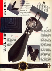 Vogue_US_November_1982_03.thumb.jpg.d16e0224b08f17641effd479390a2097.jpg