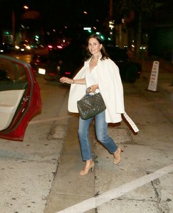 courteney-cox-grabs-an-uber-ride-in-west-hollywood-05-30-2018-3.jpg