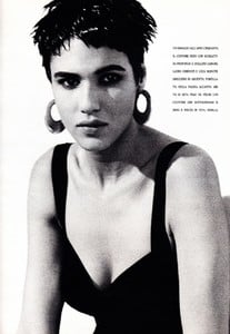 marie_claire_italia_march_1990_25.thumb.jpg.5a915e6c8b3789df3e0e129e5cc55bb5.jpg