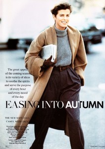 vogue_uk_aug_1989_21.thumb.jpg.a54461f73e1b1f7d3e7a402e73b6612b.jpg