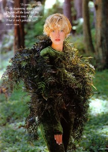 vogue_uk_oct_1989_63.thumb.jpg.8e6fa25062e140777d0f79991ed815e9.jpg