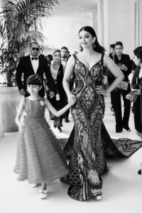 Aishwarya+Rai+L+Oreal+71st+Annual+Cannes+Film+8j6cuI5vHMEx.jpg