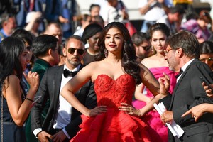 Aishwarya+Rai+Square+Red+Carpet+Arrivals+70th+lCGC_gIpBarx.jpg