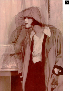 Bailey_Vogue_Italia_November_1985_04.thumb.png.e4ae545b6b146a4dadf06543c9510ada.png