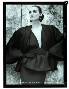 Bailey_Vogue_Italia_September_1986_Speciale_08.thumb.png.47647a1525c2086f18972684ad1d8891.png