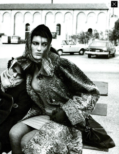 Barbieri_Vogue_Italia_November_1985_02.thumb.png.d4fc0fb5023d5f54a3bb62d59d4ec773.png