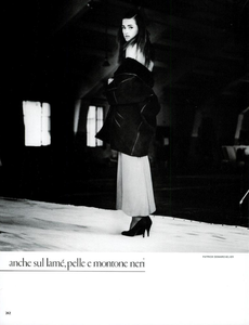 Demarchelier_Vogue_Italia_November_1985_07.thumb.png.3cc63954ef83dab4e66ebd23195dc8ec.png