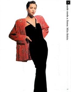 Demarchelier_Vogue_Italia_September_1986_Speciale_06.thumb.png.e8ebaa10a63713ce1a40153a0783819a.png