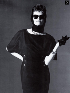 Grignaschi_Vogue_Italia_March_1985_08.thumb.png.7b20d1e53fd9457875d5beca09a1da21.png