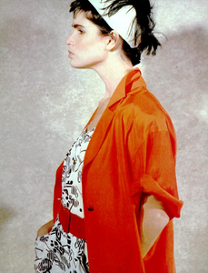 Lindbergh_Sportmax_Spring_Summer_1985_05.thumb.png.7b9dd5d9a0b433a3bb5636f51772a6b9.png