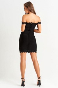 Marissa-Luxe-Sculpt-Bandage-Dress-in-Black-5-550x826_2000x.jpg