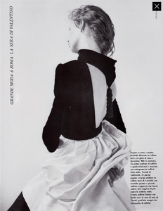 Meisel_Vogue_Italia_September_1986_Speciale_04.thumb.png.010b17635aede94398103d4290fed370.png