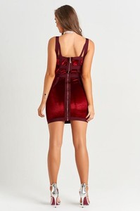 Melanie-Luxe-Velvet-Dress-in-Maroon-4_2000x.jpg