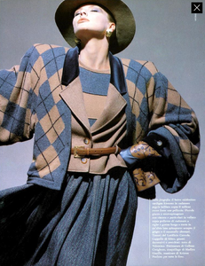 Skrebneski_Vogue_Italia_September_1986_Speciale_02.thumb.png.31a8166f6d17af12f3bf4a40e325d840.png