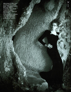 Vallhonrat_Vogue_Italia_September_1986_Speciale_07.thumb.png.33f90c87909b454302bb70bf61a38f59.png