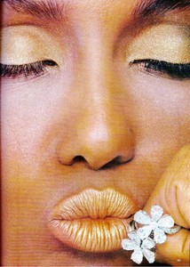 Watson_Vogue_Germany_July_1982_08.thumb.jpg.4d0bd5eee468eeab1f4f63b246d0965d.jpg