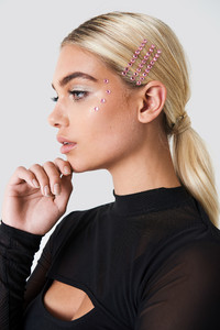 galore_x_nakd_hair_strass_1560-000011-1793_02l.jpg