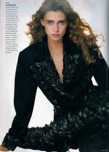 german_vogue_aug_88_2.thumb.jpg.7512902c813e17bcbc9ec8f1b7b1d32b.jpg