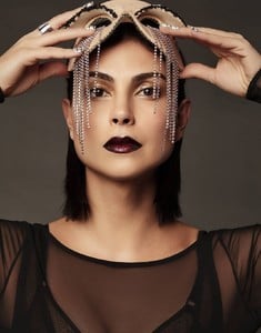 morena-baccarin-mike-ruiz-photoshoot-for-rogue-magazine-2018-2.thumb.jpg.85f21473c2e235721b90c0e3aa90ac76.jpg