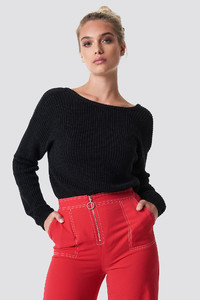 nakd_knitted_deep_v-neck_sweater_1100-000412-0002_02a_r1.jpg