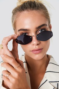 nakd_metal_hexagon_sunglasses-1015-000844-0002_01l.jpg