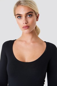 nakd_round_neck_body_1044-000040-0002_05g.jpg