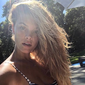 ninaagdal_36570841_411728572663602_6004085948747350016_n.thumb.jpg.1ca2384a06066d64b4ba911273b16e00.jpg