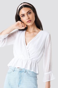 schanna_soft_ruffle_blouse_1577-000010-0001_01a.jpg