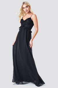 trendyol_lace_ruffle_maxi_dress_1494-000549-0002_01c.jpg