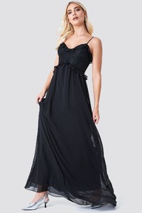 trendyol_lace_ruffle_maxi_dress_1494-000549-0002_04c.jpg