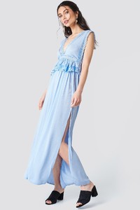 trendyol_slits_maxi_dress_1494-000774-0003_04c.jpg