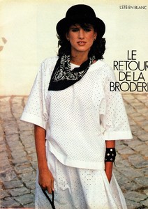 638722785_ELLEFrance14thMarch1983LeRetourDeLaBroderieToscani1.thumb.jpg.535dadb525159e8e74b5bdad64b4cce9.jpg