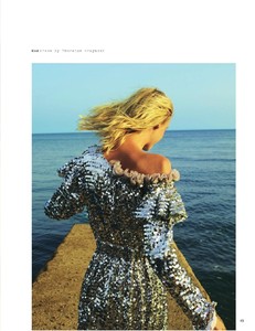 Grazia_16.8.18-page-007.jpg