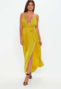 robe-longue-soyeuse-jaune-verte-dcollet-plongeant.jpg