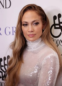          jlo250918BZNimage2.jpg